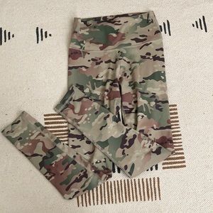 TNA Camo Leggings
